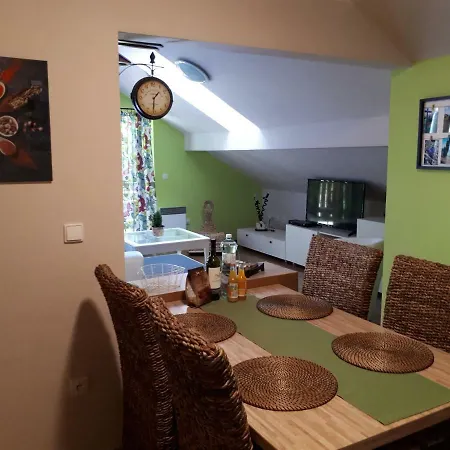 Hrabovo Barbora 19 公寓 鲁容贝罗克